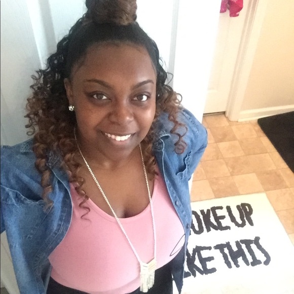 Meet your Posher, N - Picture 2 of 9